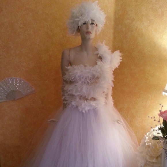 60\'s Style White Chandelle Feather Hat Headpiece main image 4